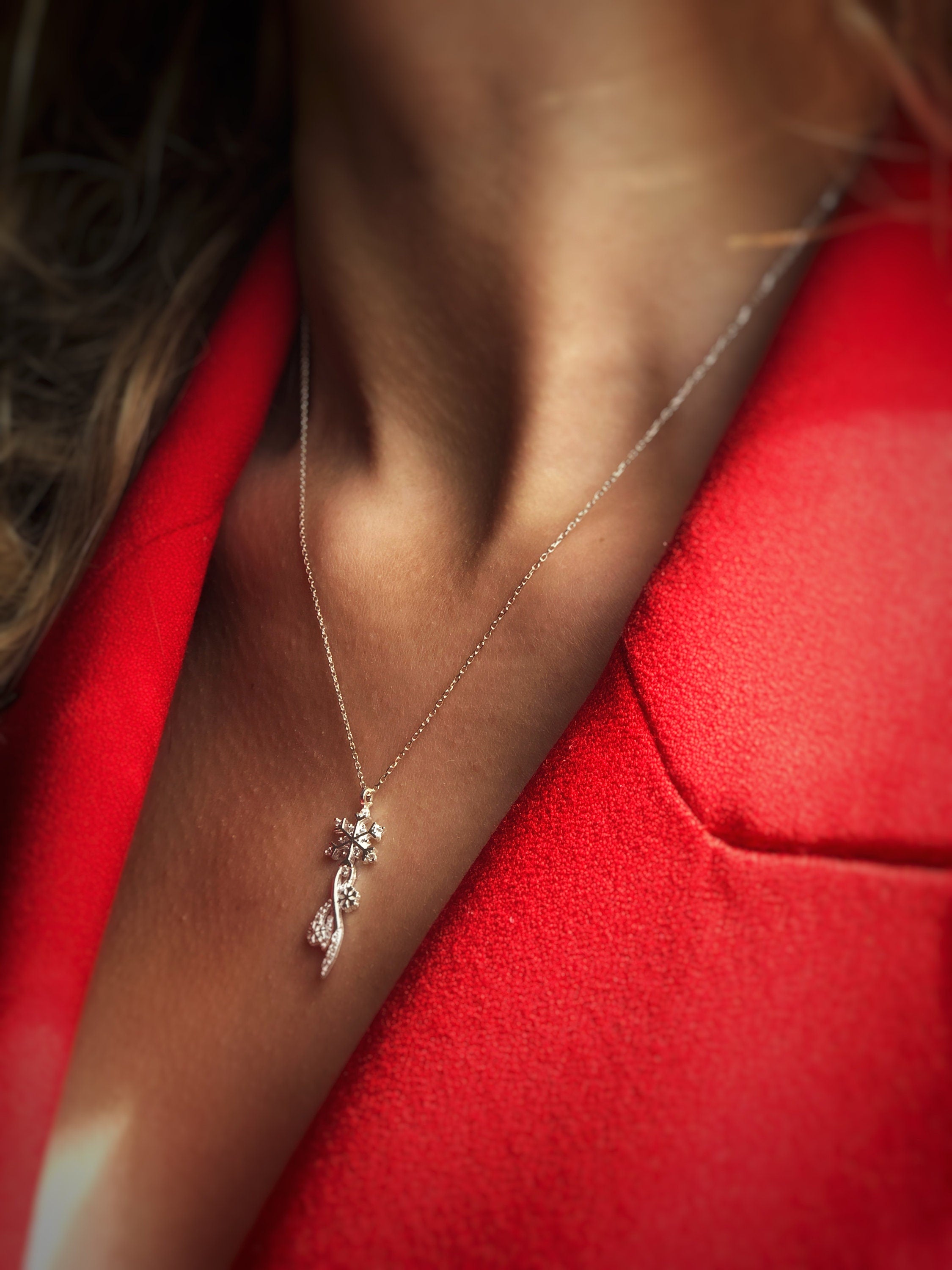 Snowflake Necklace - 925 Sterling Silver Jewelry - Infinite Sign Snow Pendant - Minimalist And Sparkling Necklace - Gift Idea