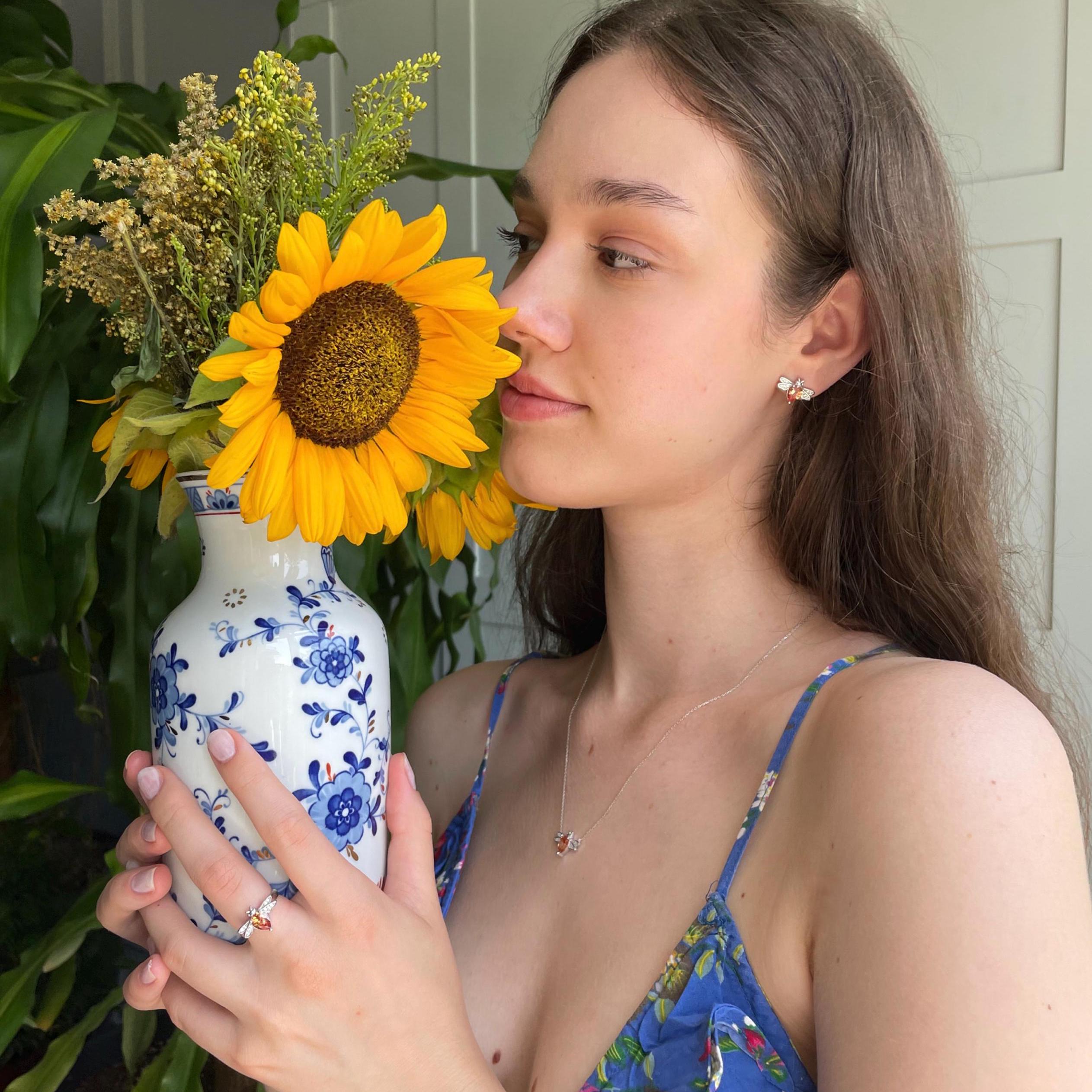 Elegant Beefancy Jewelry Set - Honeybee Inspired Necklace, Earrings And Ring Ensemble - Champagne Gemstone Stylish Honeybee Trio Set