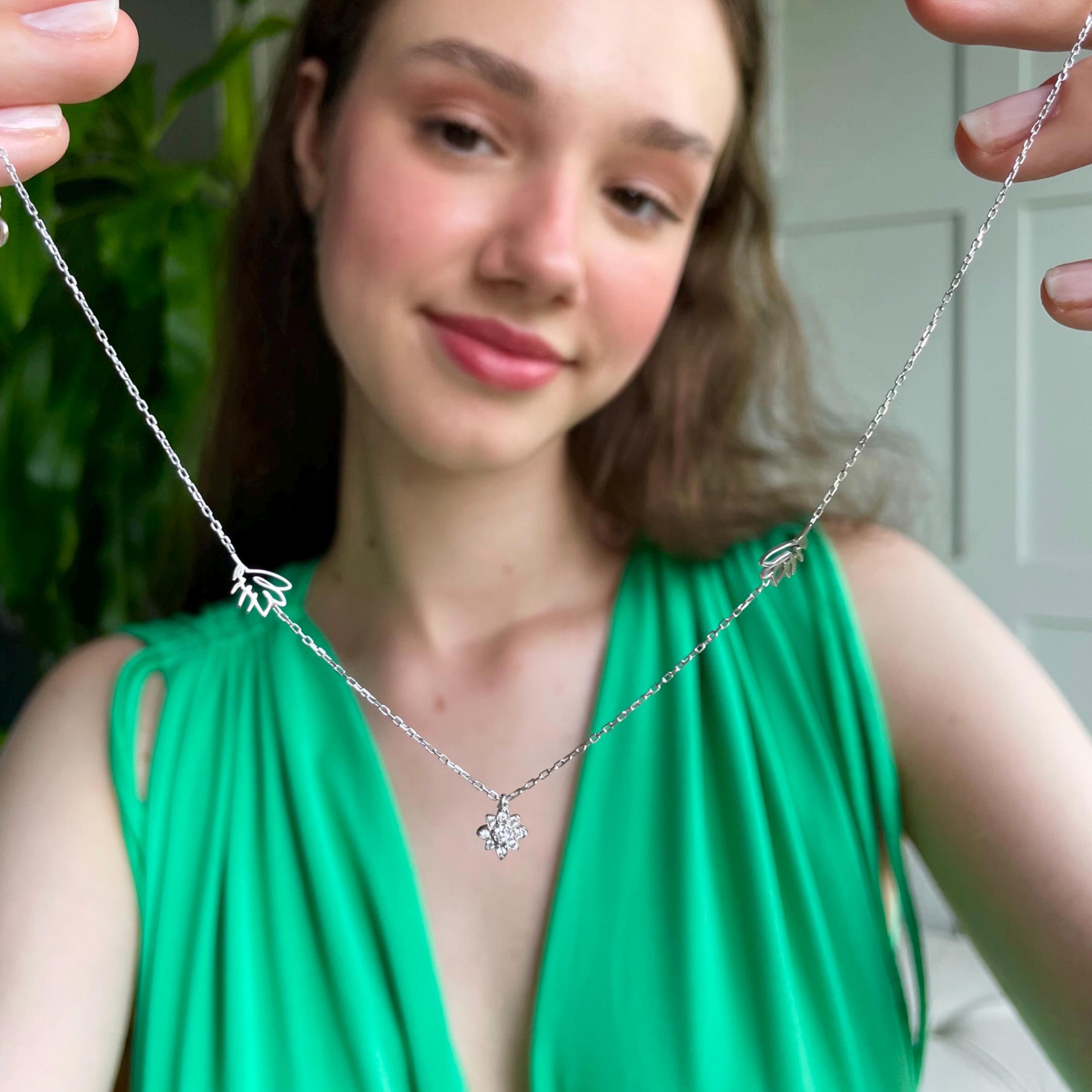 Simple & Chic Beefancy Jewelry Set - Beefancy Buzzing Bee Statement Necklace And Earrings Set - Beefancy Honeybee Charm Set