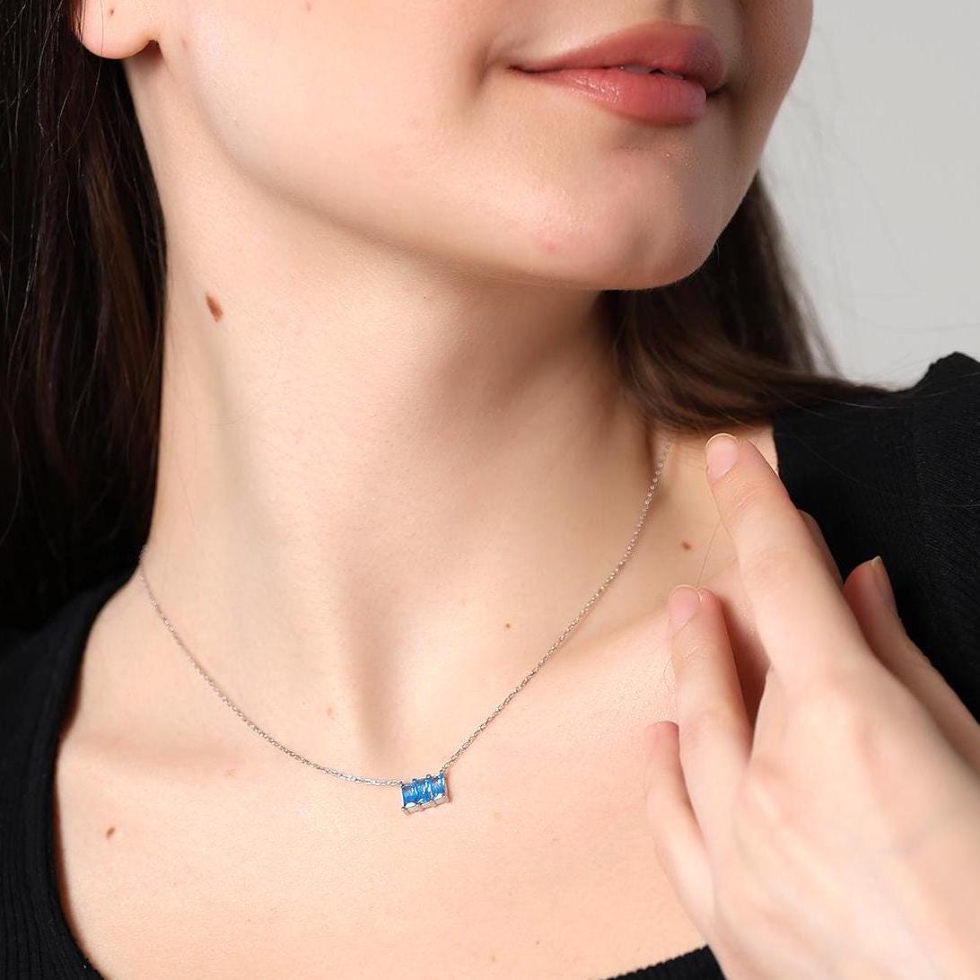 Baguette Cut Birthstone Necklace , Minimalist Birthstone Bar Necklace , Elegant Birthstone Pendant , Customizable Gold & Silver Jewelry