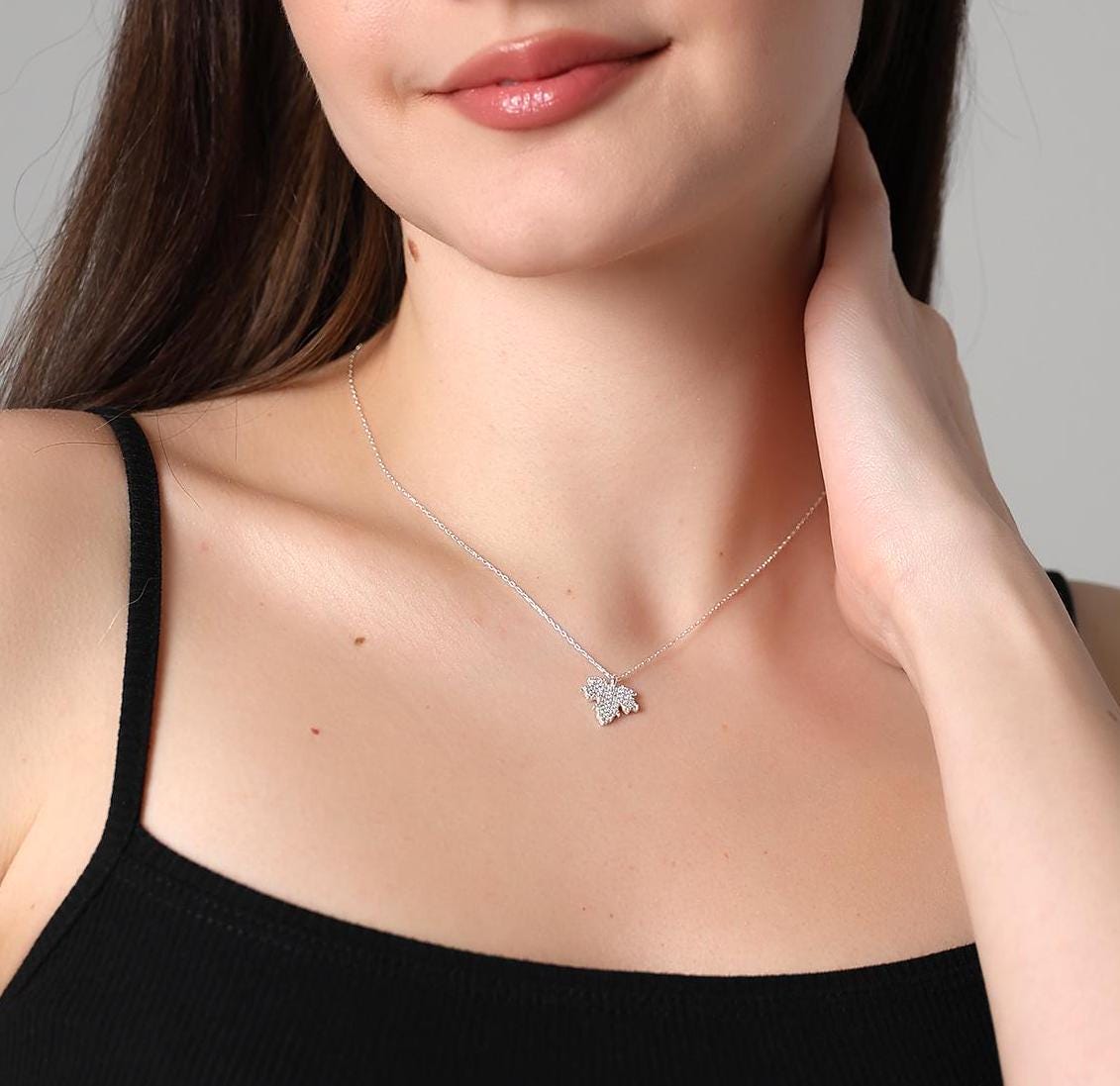 Gold Grape Leaf Necklace, Sparkling Zirconia Leaf Pendant, Minimalist Maple Leaf Necklace , Women's Jewelry , Silver And Gold Color Options