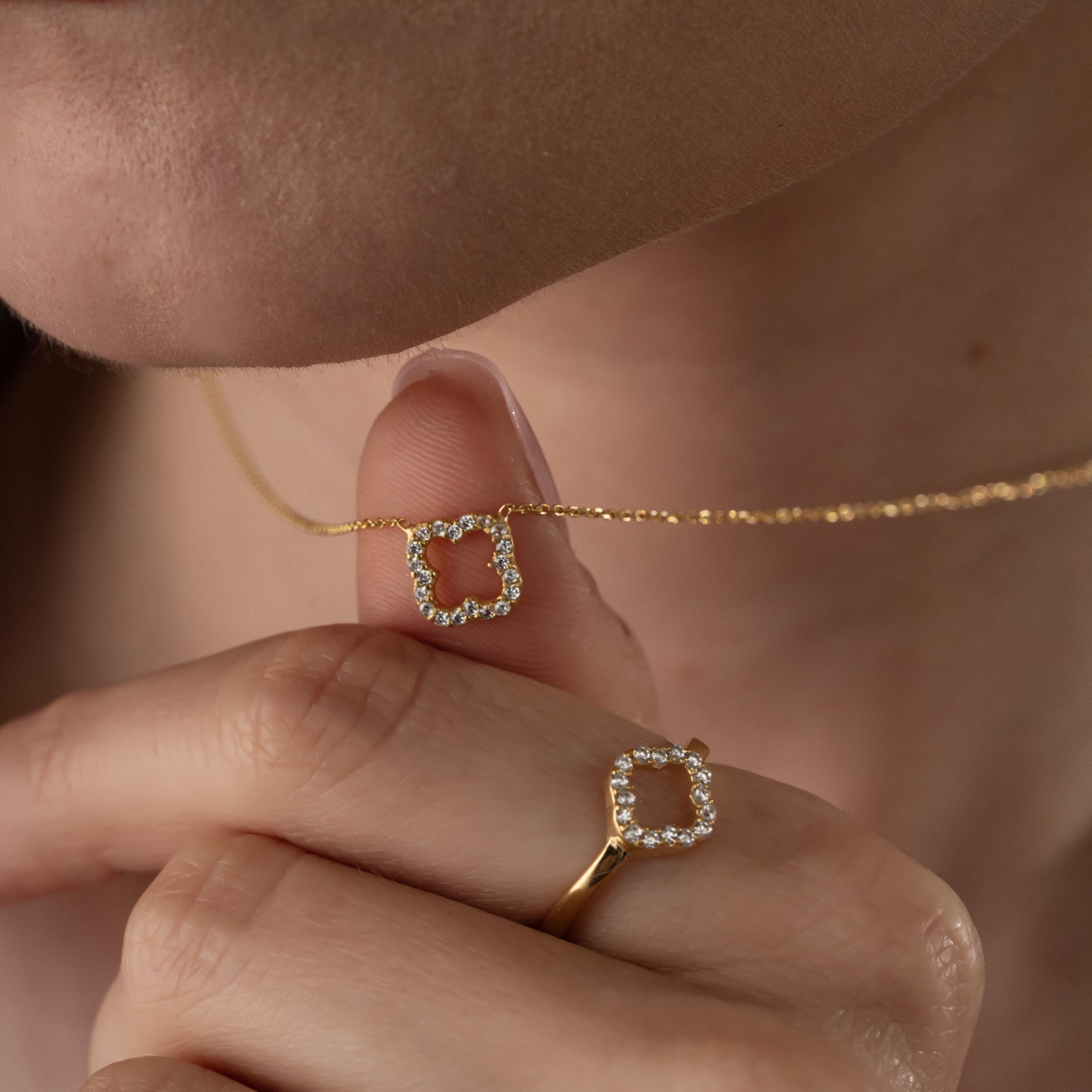 Elegant Four Leaf Clover Jewelry Set , Dainty Necklace And Ring For Good Luck , Symbol Of Luck & Love , Sparkling Good Luck Charm