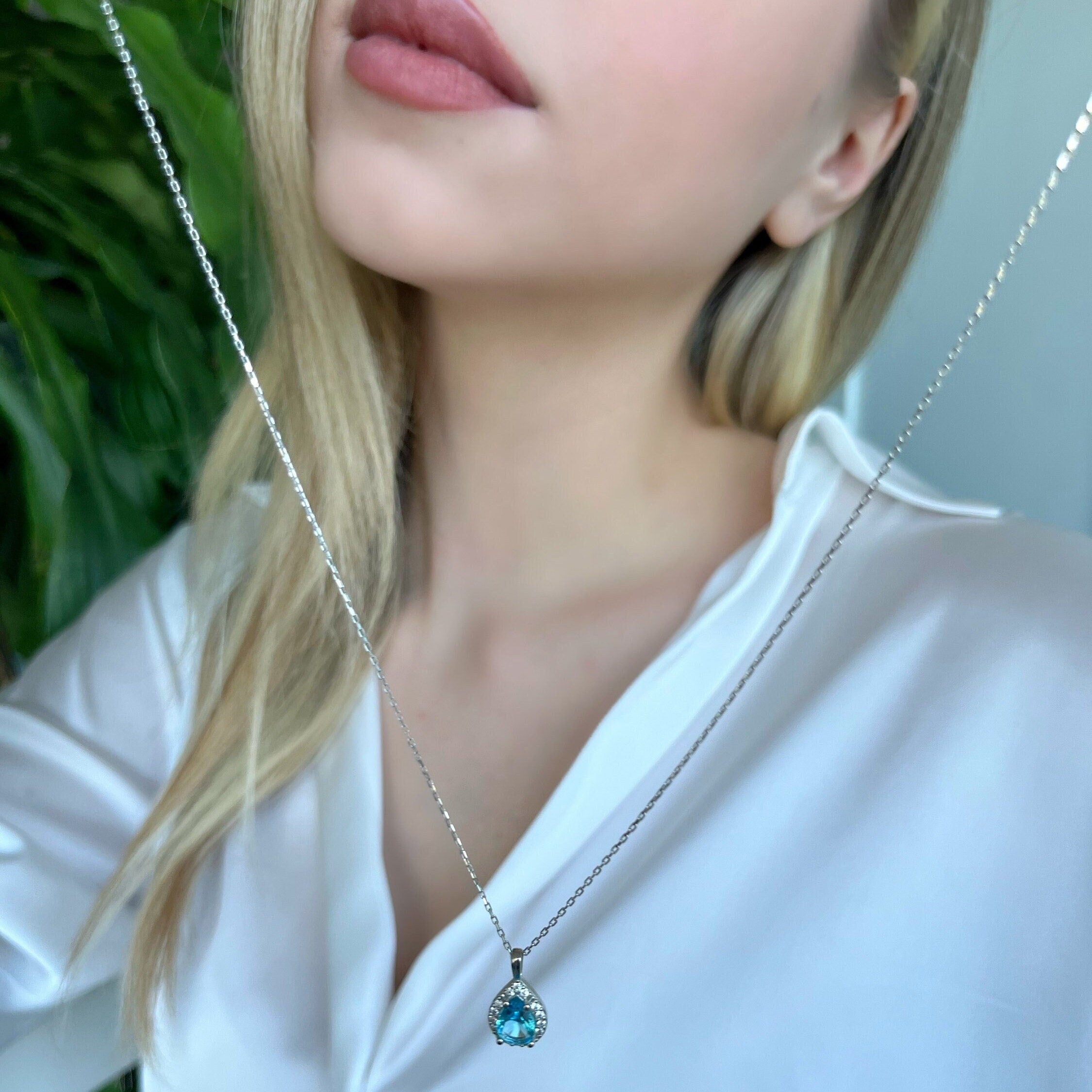 Natural Birthstone Necklace With Zirconia Frame - Custom Raw Birthstone Necklace - Family Birthstone Necklace - Personalized Gift