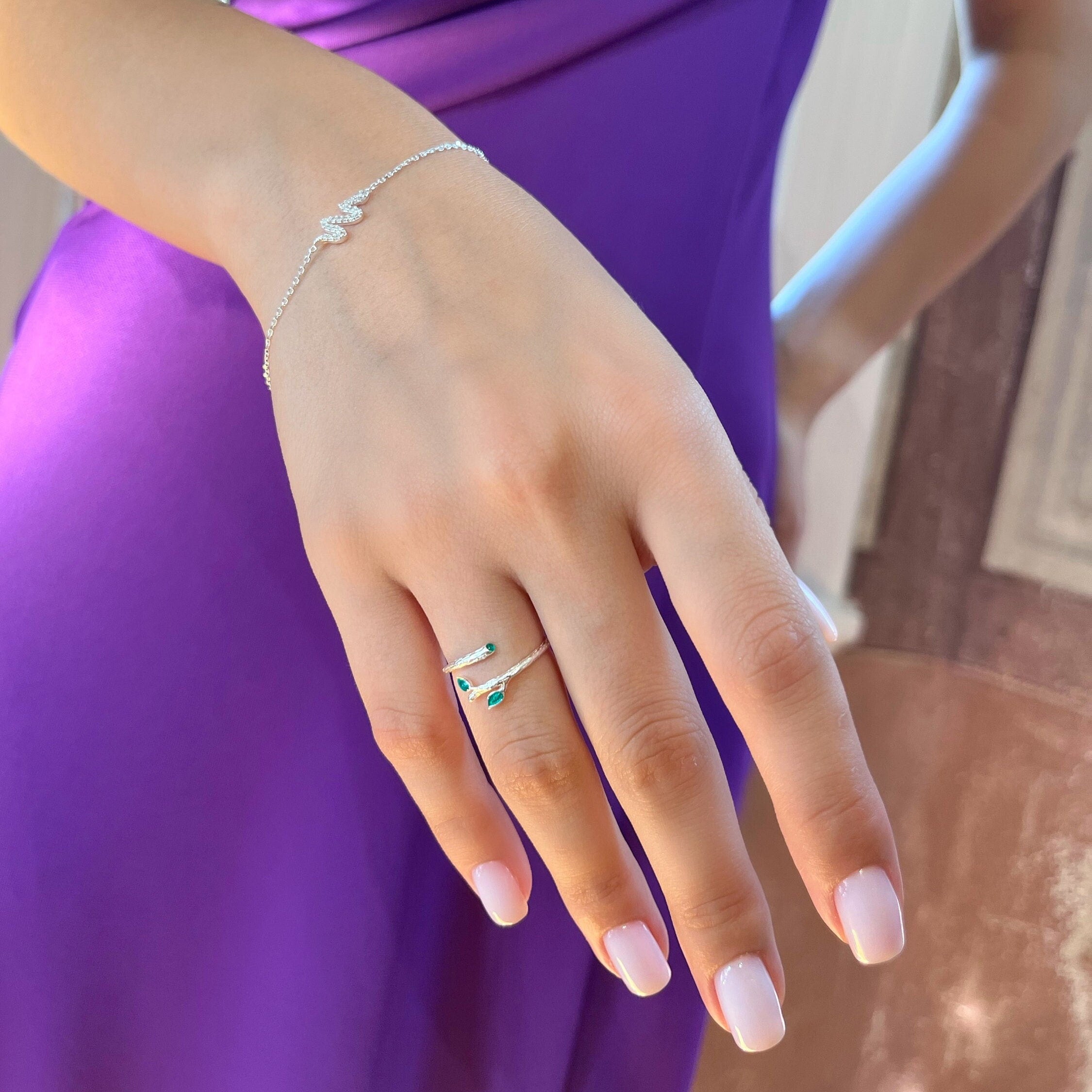 Emerald Ivy Ring - Adjustable Green Leaf Ring - Nature Lover Gift - Ivy Wrap Ring - Minimalist 925 Sterling Silver Jewelry