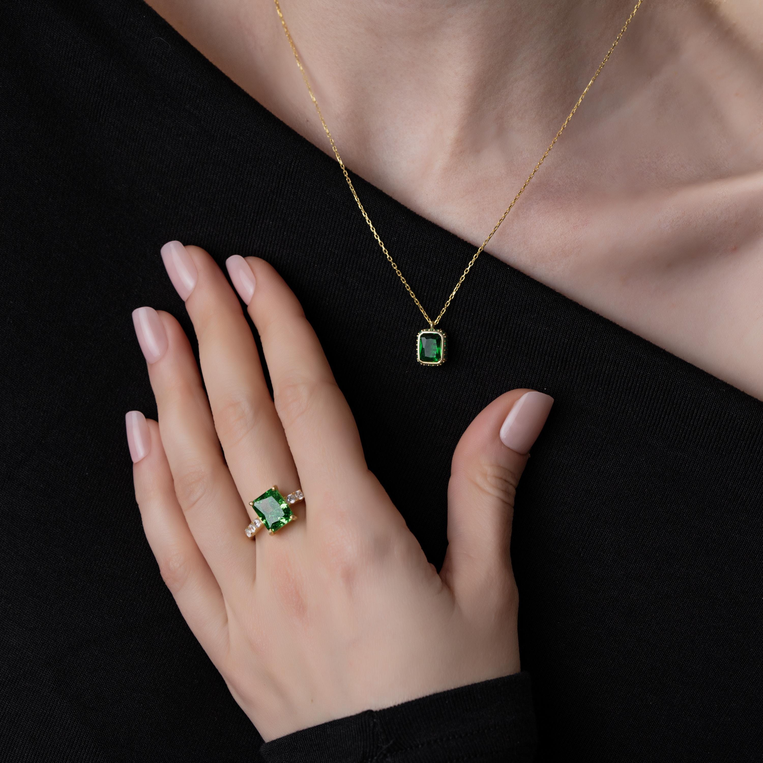 Gold Framed Black Stone Necklace , Baguette Cut Black Gem Pendant , Minimalist Handmade Jewelry , , Jewelry For Women