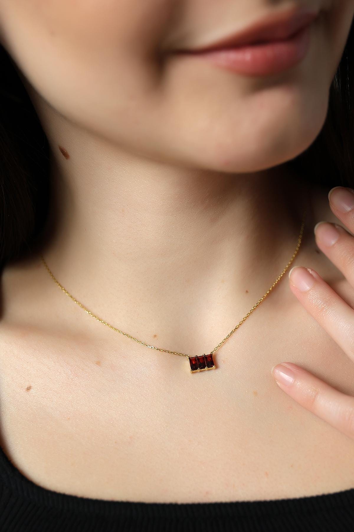 Baguette Cut Birthstone Necklace , Minimalist Birthstone Bar Necklace , Elegant Birthstone Pendant , Customizable Gold & Silver Jewelry