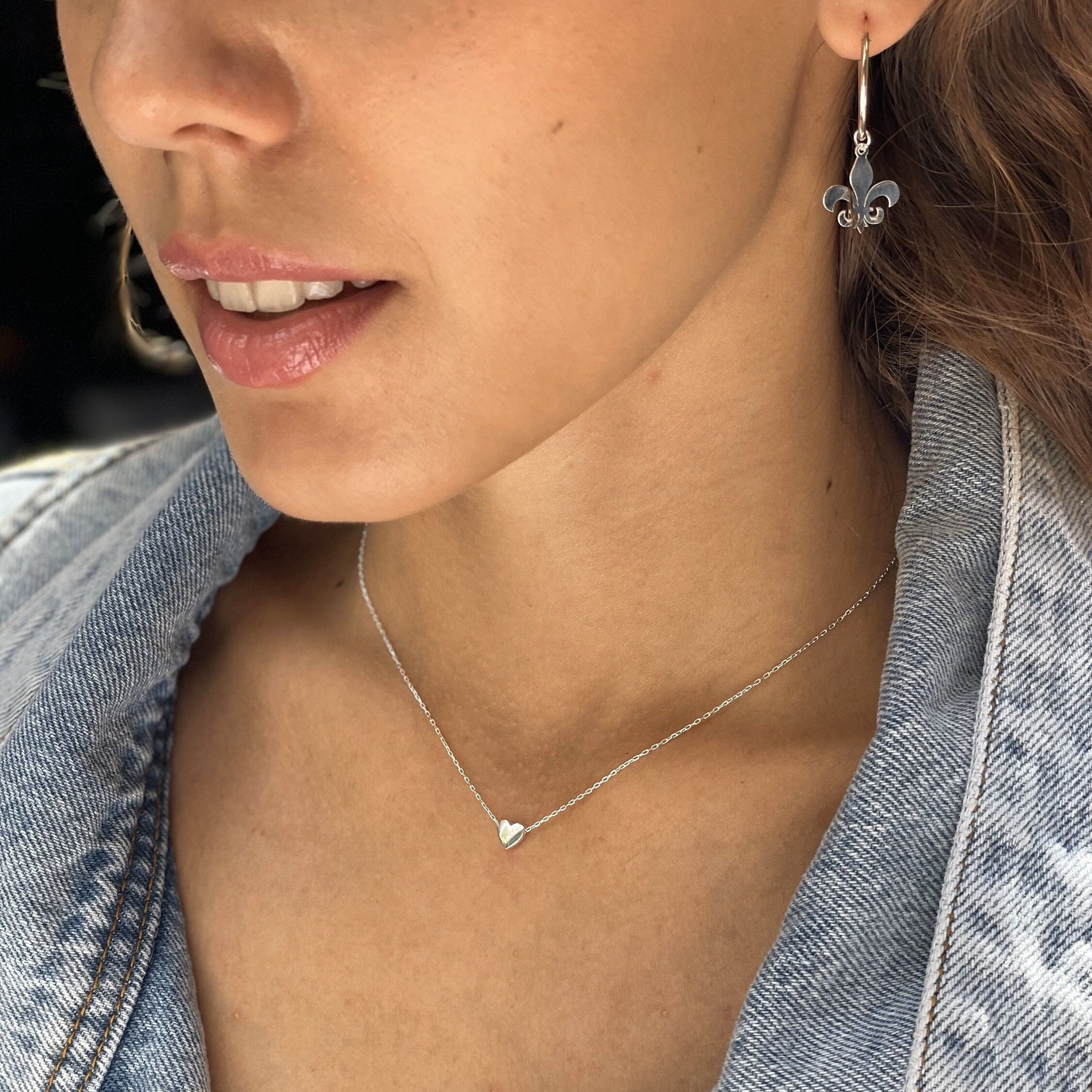 Romantic Love Heart Necklace - Simple & Chic Heart Charm - Silver/gold Options - Minimalist Necklace - Dainty Heart Pride Month Necklace