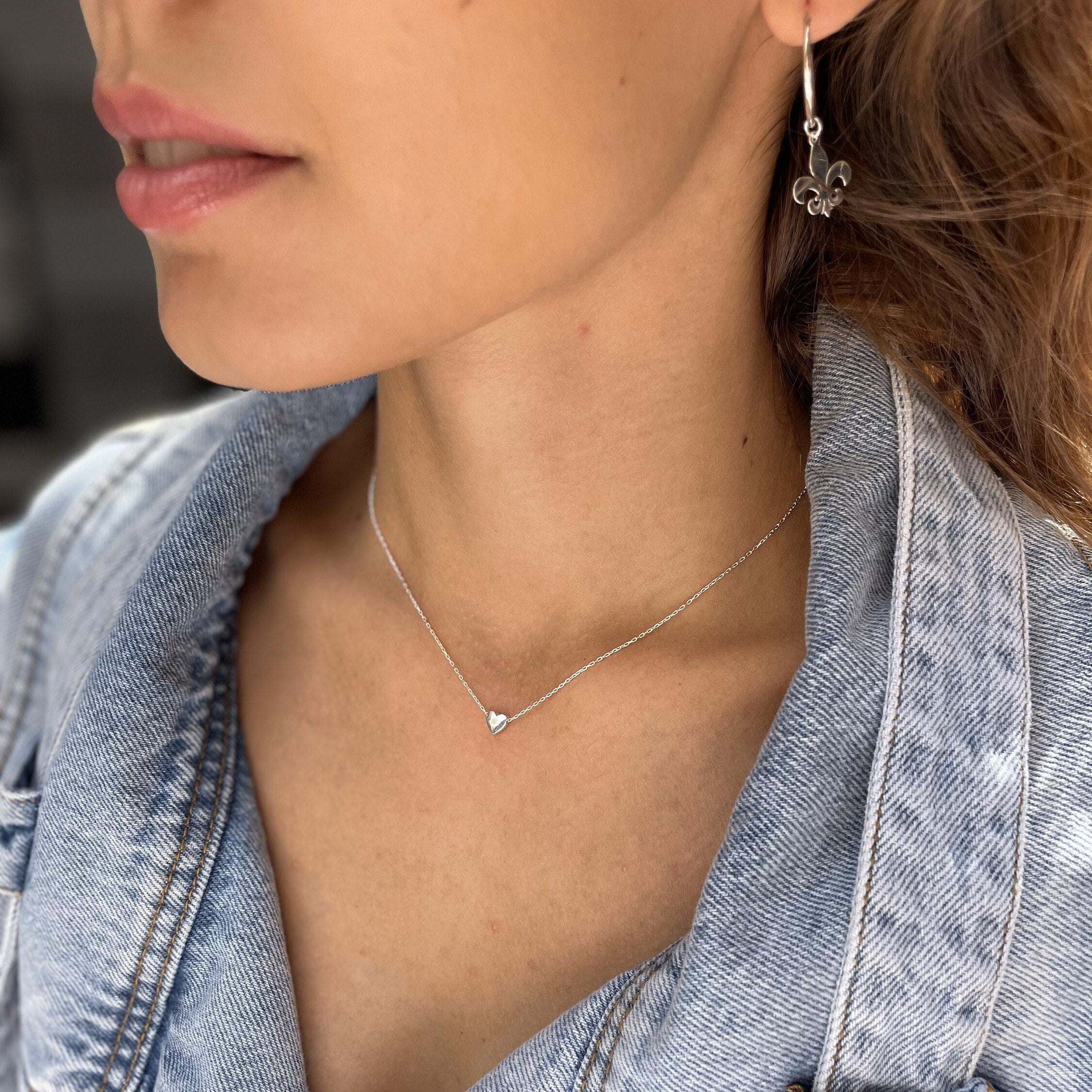 Romantic Love Heart Necklace - Simple & Chic Heart Charm - Silver/gold Options - Minimalist Necklace - Dainty Heart Pride Month Necklace