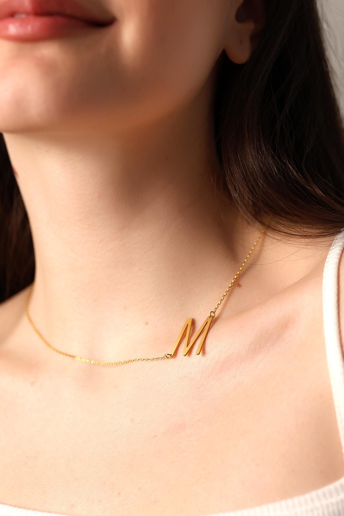 Sideways Initial Necklace, Custom Side Letter Necklace, Personalized Alphabet Pendant, Asymmetrical Initial Necklace, Chic Personalized Gift