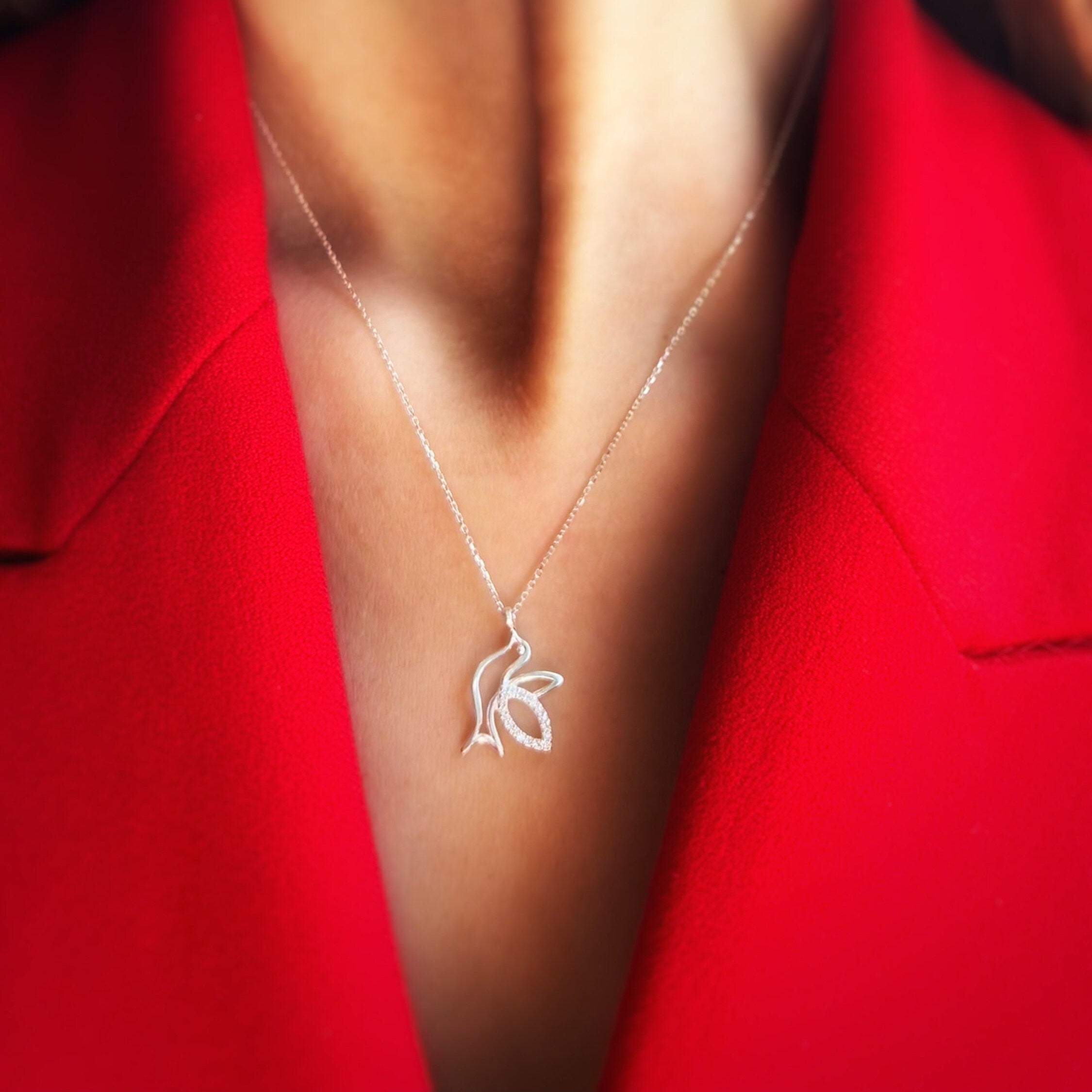 Sideway Bird Necklace | Bird Pendant Sterling Silver Necklace | Flying Bird Necklace | Nature Inspired Jewellery | Dainty Silver Necklace