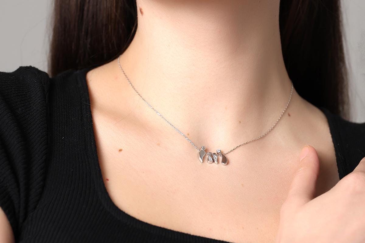 Personalized Family Bond Necklace , Parents & Kids Pendant, Minimalist Mom, Dad And Kids Necklace , Meaningful Family Gift , Symbol Of Unity