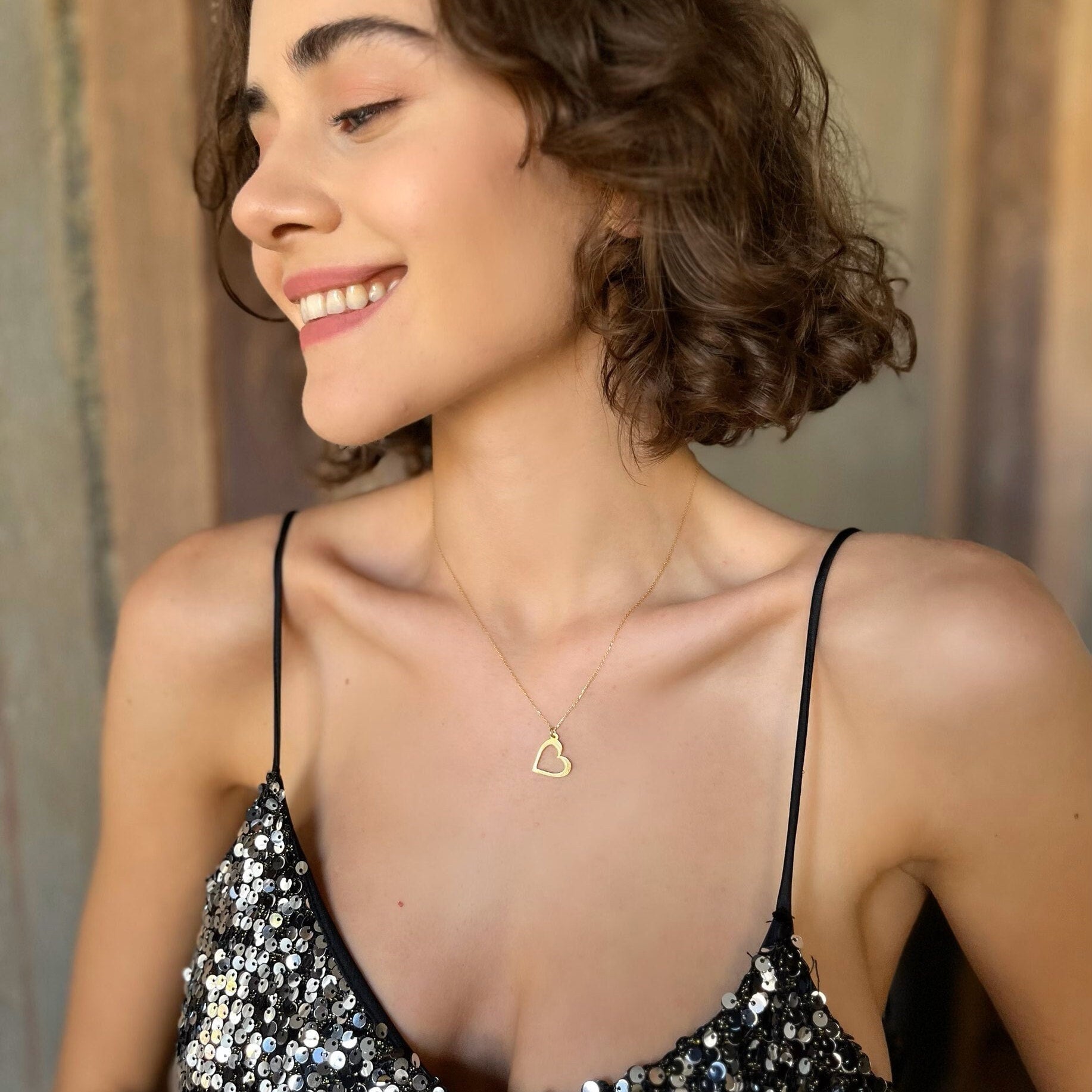 Romantic Heart Charm Necklace - Minimalist & Dainty Heart Pendant - Gold Color Love Pendant - Sterling Silver Jewelry - Valentine's Day Gift