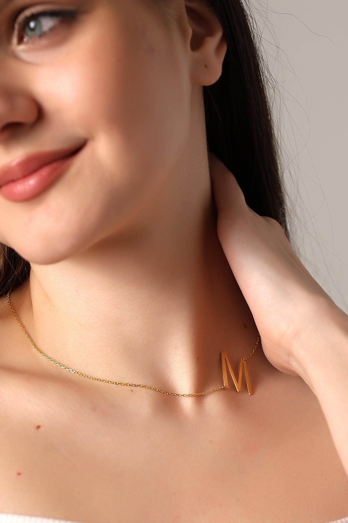 Sideways Initial Necklace, Custom Side Letter Necklace, Personalized Alphabet Pendant, Asymmetrical Initial Necklace, Chic Personalized Gift