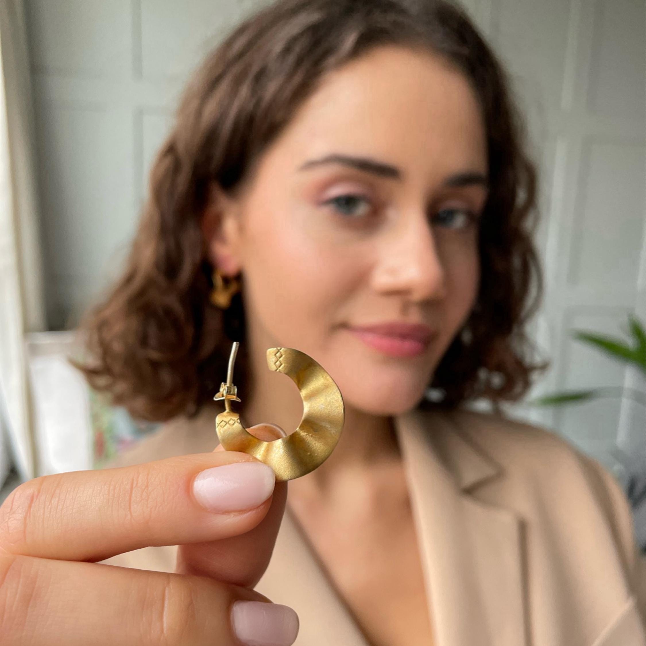 Antique Gold Plated Wavy Earrings - Chunky Gold Plated Earrings - Vintage Wavy Earrings - 925 Sterling Silver Jewelry -