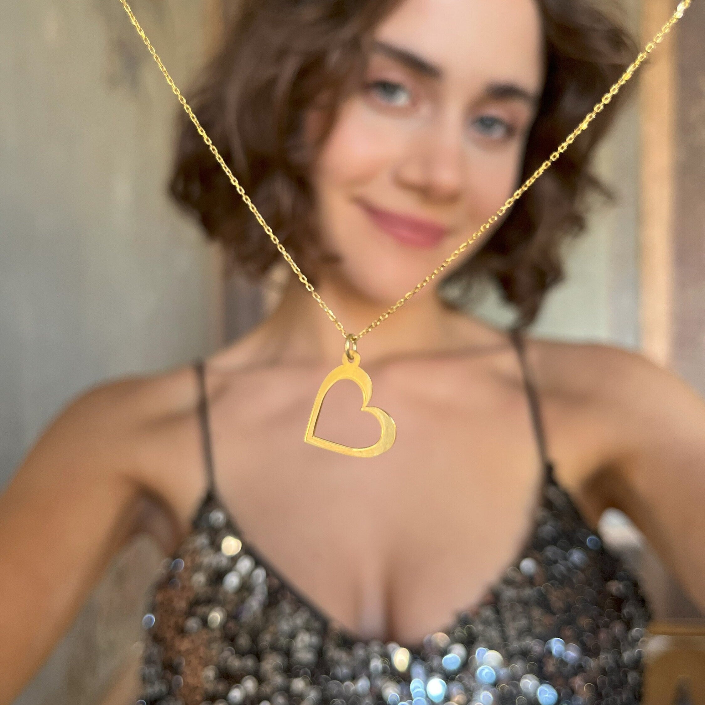 Romantic Heart Charm Necklace - Minimalist & Dainty Heart Pendant - Gold Color Love Pendant - Sterling Silver Jewelry - Valentine's Day Gift