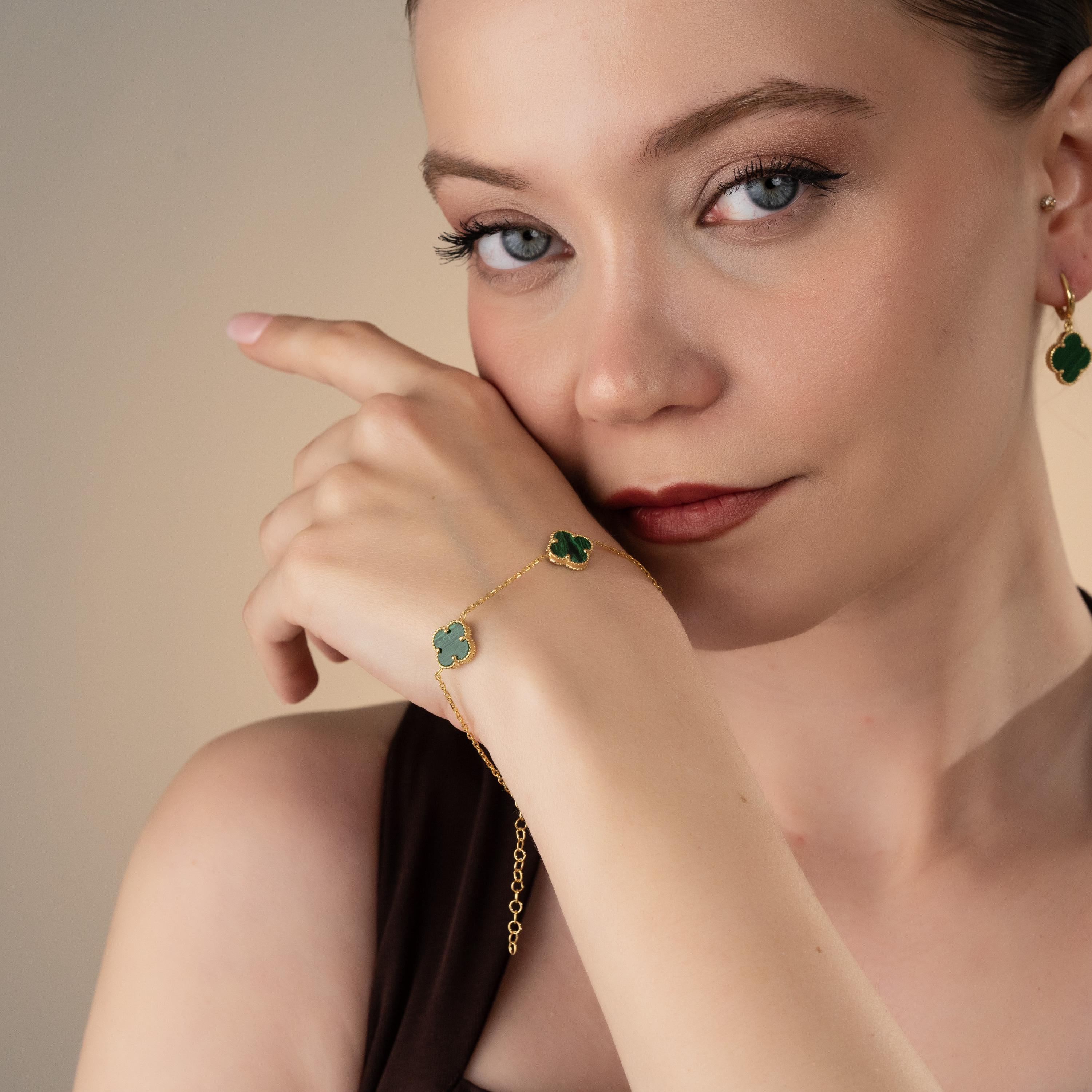 Lucky Clover Jewelry Set , Elegant Four Leaf Clover Bracelet & Earrings , Personalized Clover Jewelry Set , Gemstone Color And Chain Options