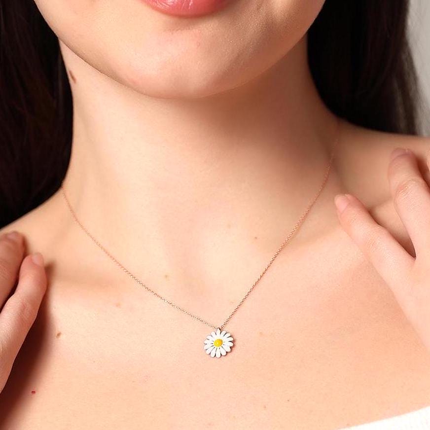 Dainty Daisy Pendant Necklace, Floral Handmade Jewelry, Minimalist Daisy Charm Necklace , Sterling Silver Jewelry For Women, Cute Daisy Gift