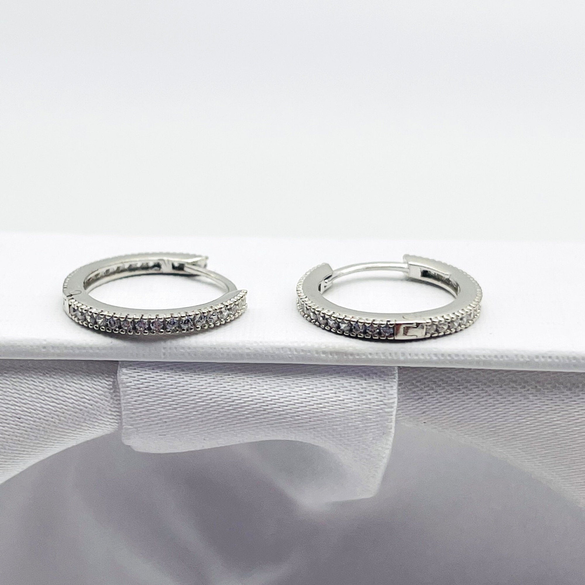 Tiny Silver Hoop Earrings - Huggie Hoop Earrings - Cartilage Hoop - Sterling Silver Cz Huggie Hoop - Tragus Hoop - Small Helix Hoop