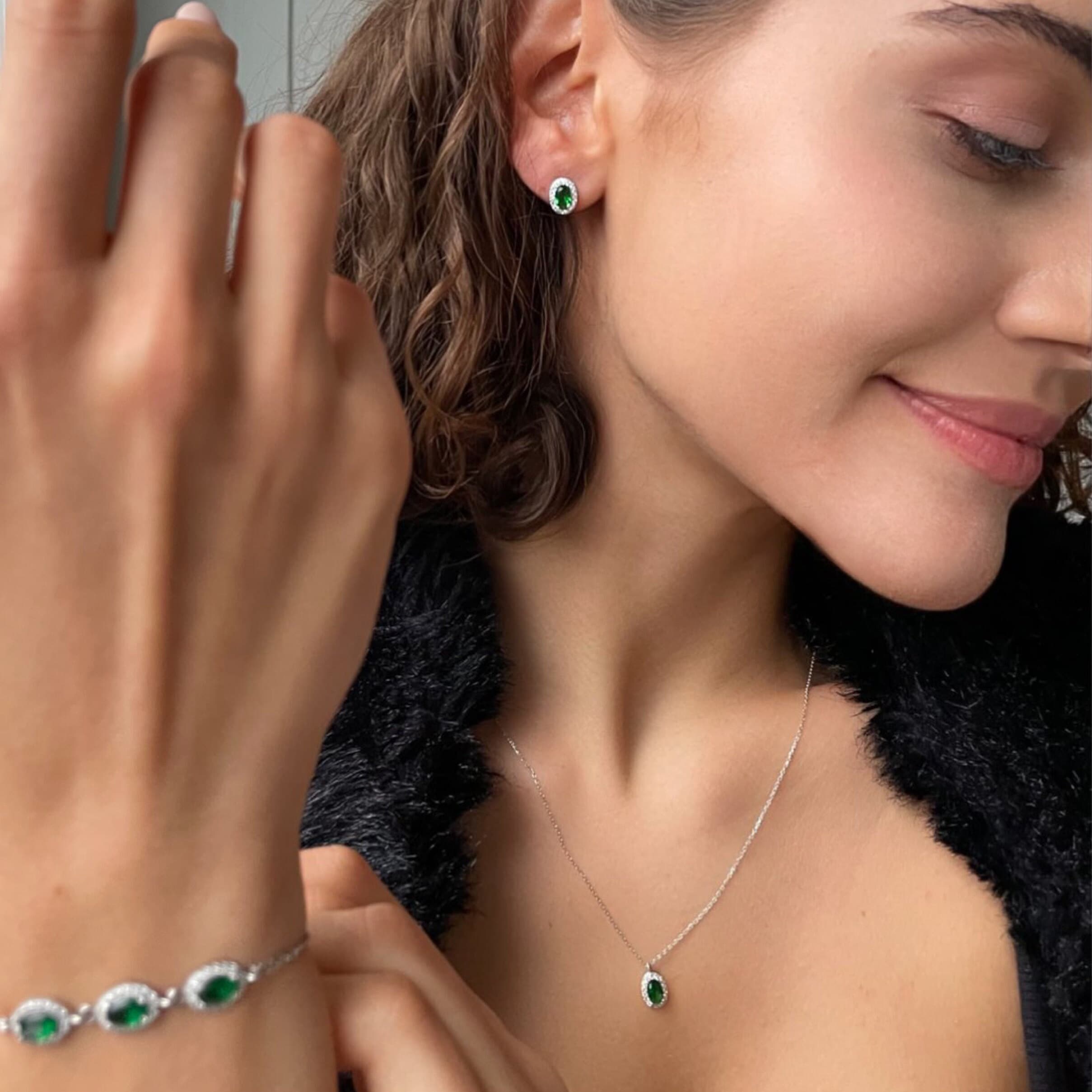 Sparkling Emerald Jewelry Set - Oval Cut Green Gemstone Necklace, Bracelet And Earrings - Dainty Sterling Silver Jewelry Set For Women