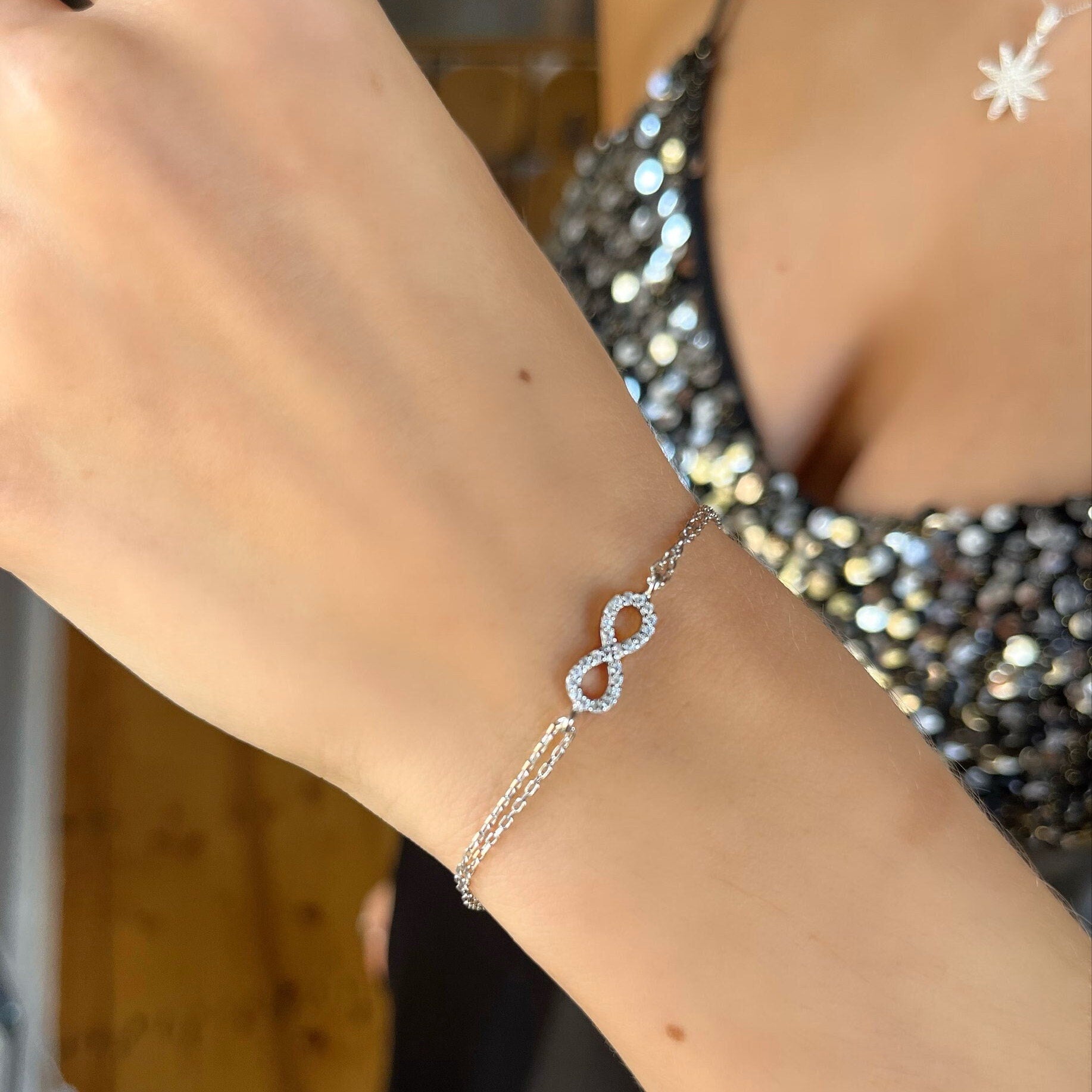 Elegant And Stylish Infinity Bracelet - Sparkling Eternity Charm Bracelet - Silver And Gold Options - Minimalist Design - Gift Ideas