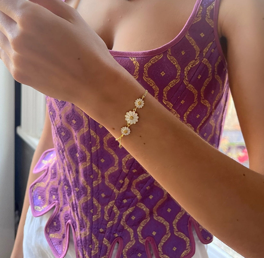 Double Chain Daisy Bracelet - Gold Color Daisy Charm Bracelet - Floral Jewelry - Adjustable 925 Sterling Silver Jewelry - Handmade Gift