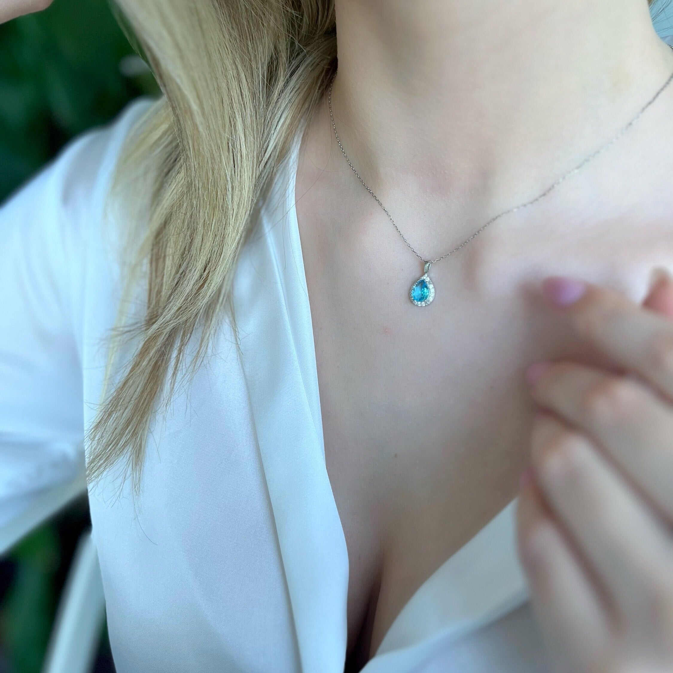 Natural Birthstone Necklace With Zirconia Frame - Custom Raw Birthstone Necklace - Family Birthstone Necklace - Personalized Gift