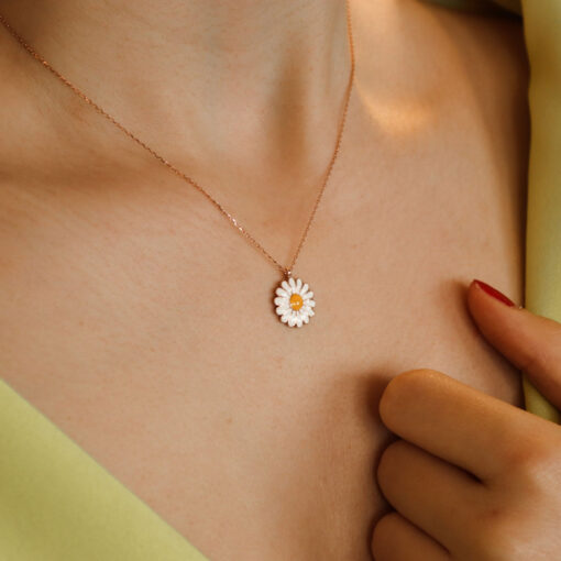 Daisy Pendant Sterling Silver Necklace - Image 3