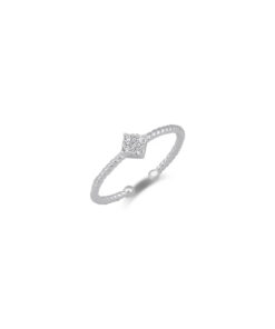Elegance in Sterling: A Shimmering Silver Ring