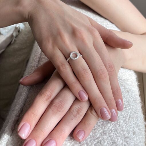Engraved Sterling Silver Circle Ring - Image 3