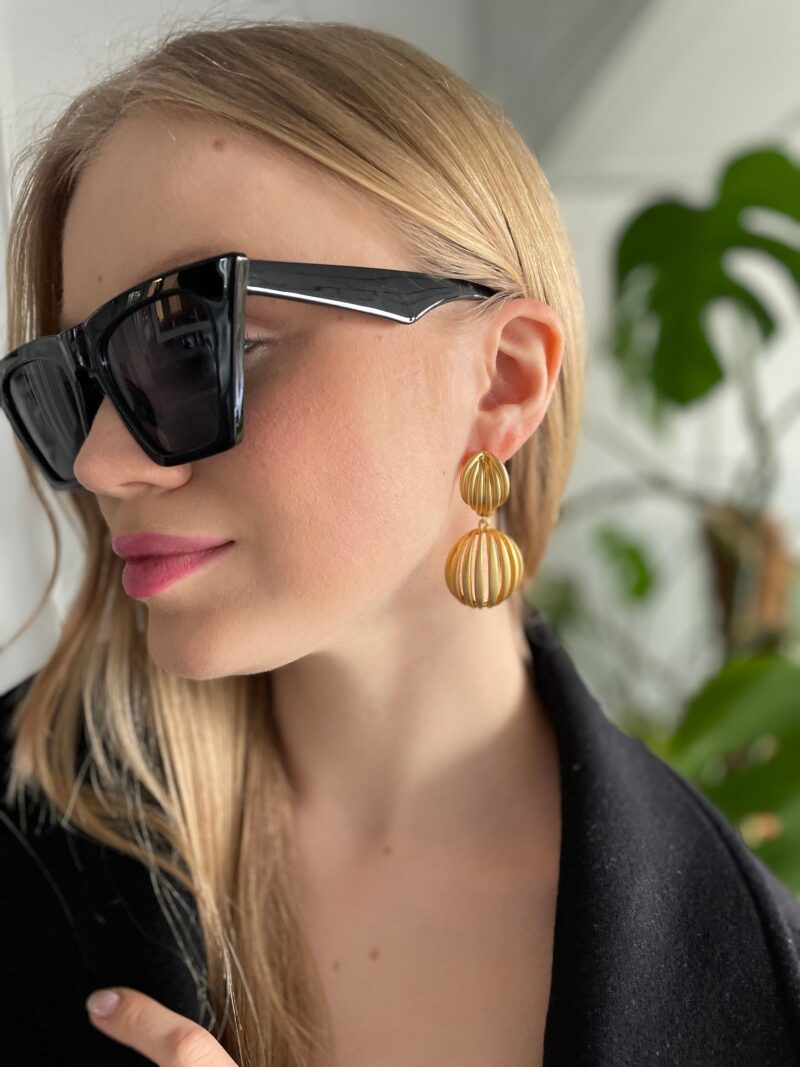 Unisex Black Sunglasses - Image 2