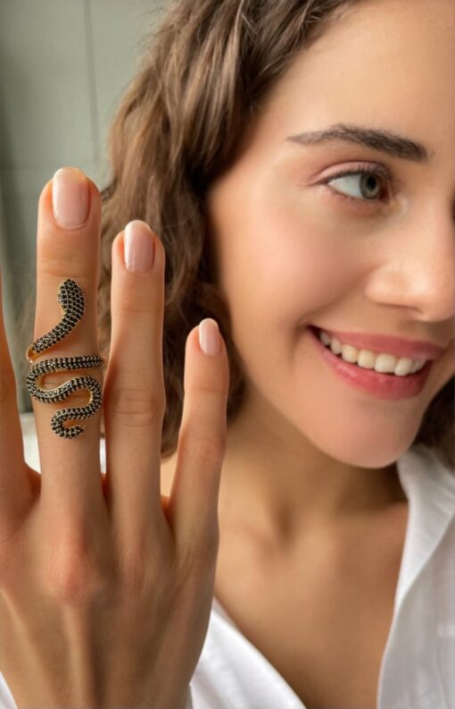 Glamorous Snake Ring - Gold & Black - Image 3