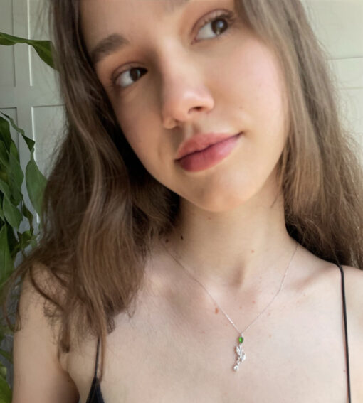 Elegant Emerald Flower Necklace - Image 5