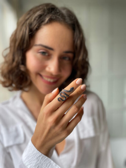 Glamorous Snake Ring - Silver & Black - Image 3